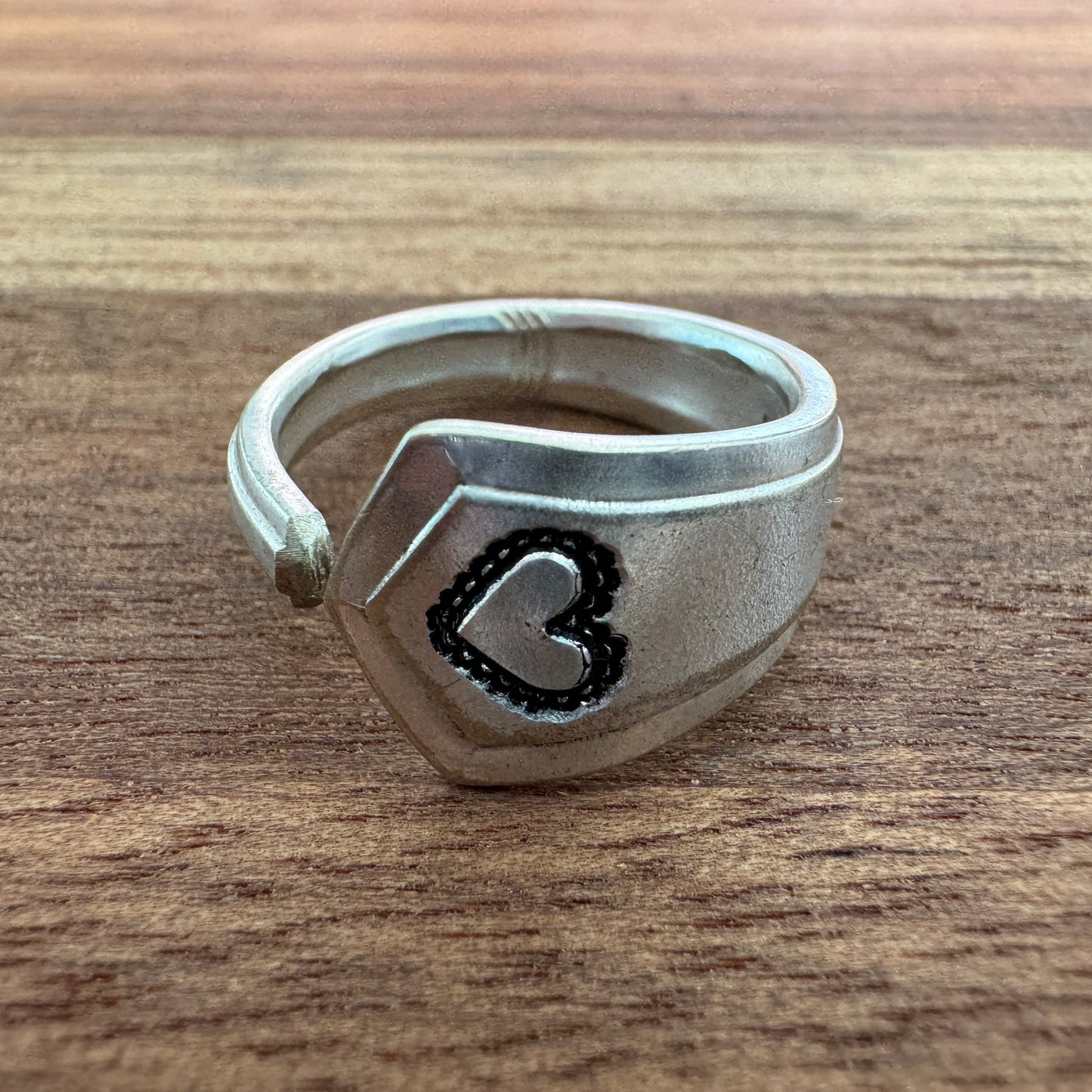 Hannah Vintage Heart Ring