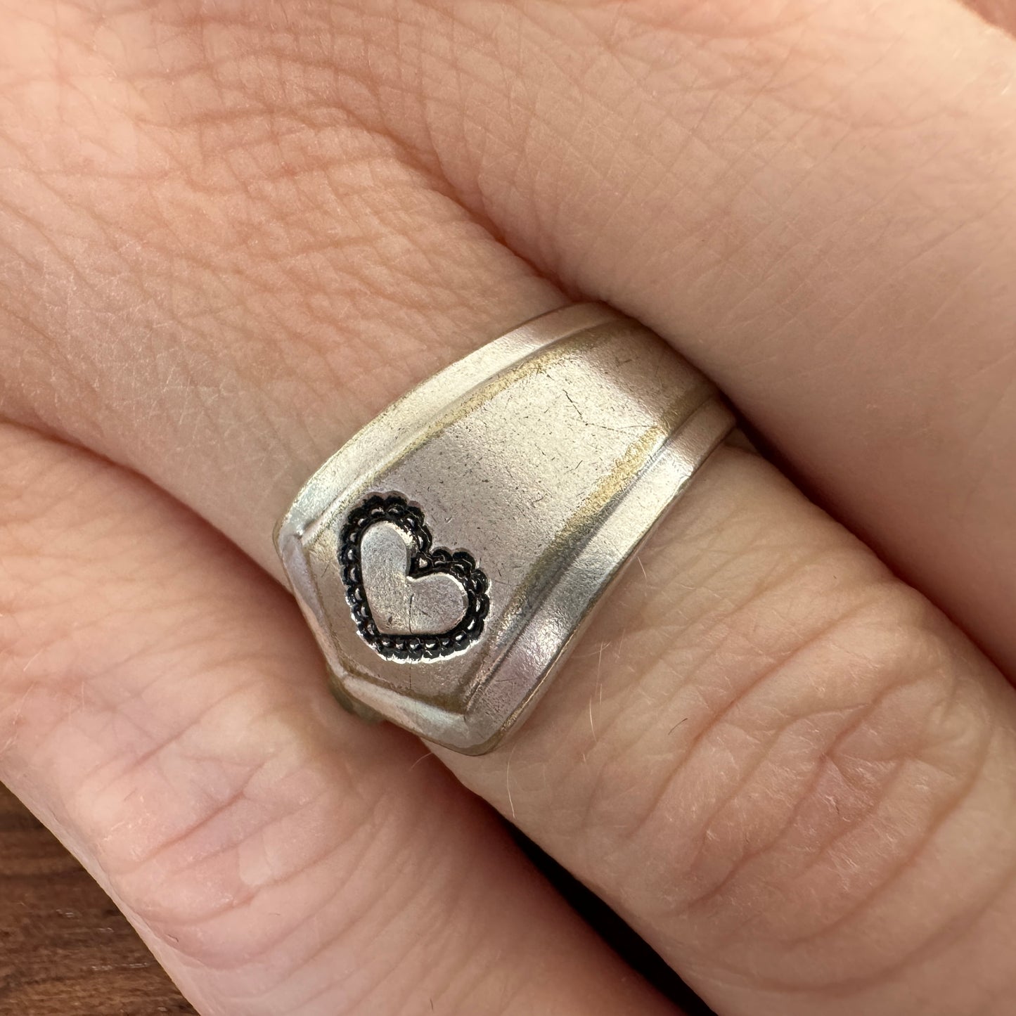 Hannah Vintage Heart Ring