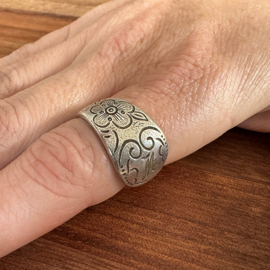 Jasmine Monogram "M" Spoon Ring